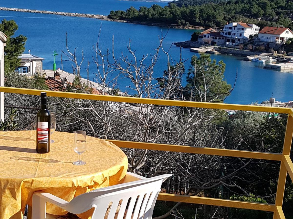 Extra Spacious Seaview Apartments Close To The Beach, With Large Terraces And Free Wi-Fi & Ac & Bbq & Parking Space Sali Exteriör bild
