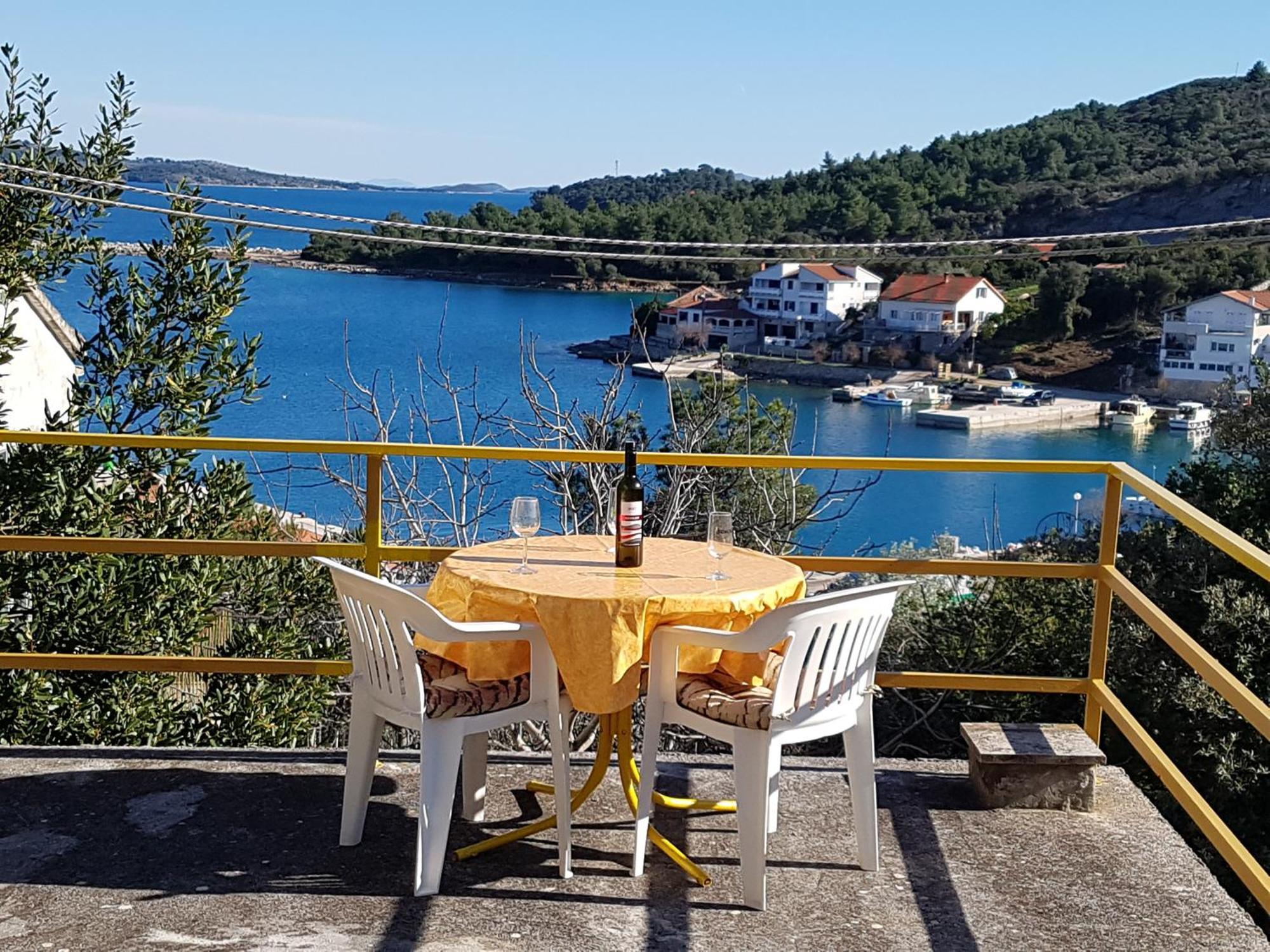 Extra Spacious Seaview Apartments Close To The Beach, With Large Terraces And Free Wi-Fi & Ac & Bbq & Parking Space Sali Rum bild